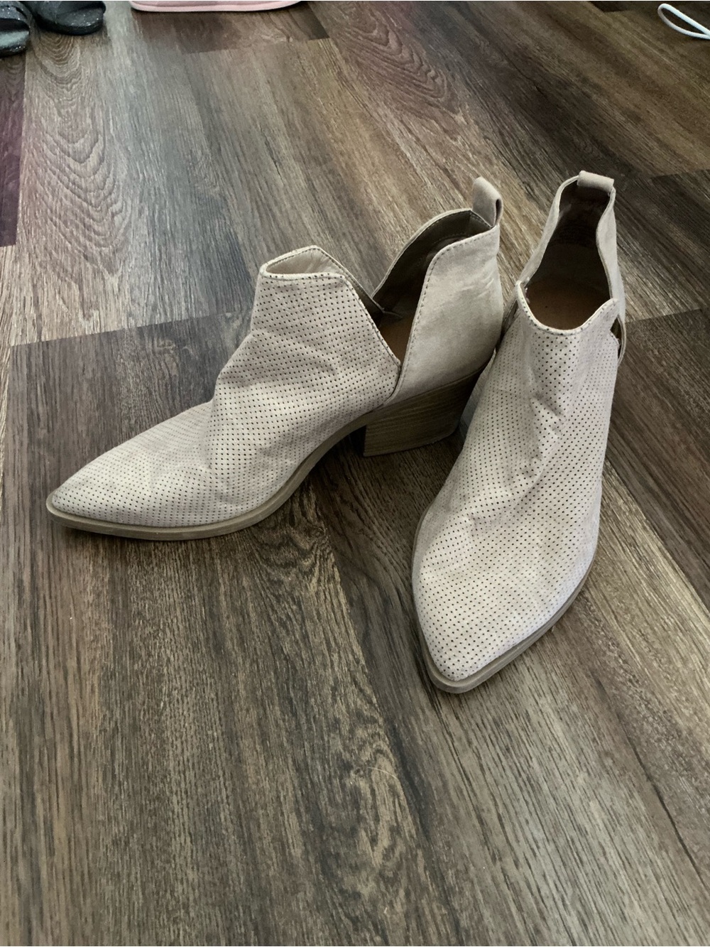 Universal Thread Perforated Pointed Toe Ankle Boots in Light Beige